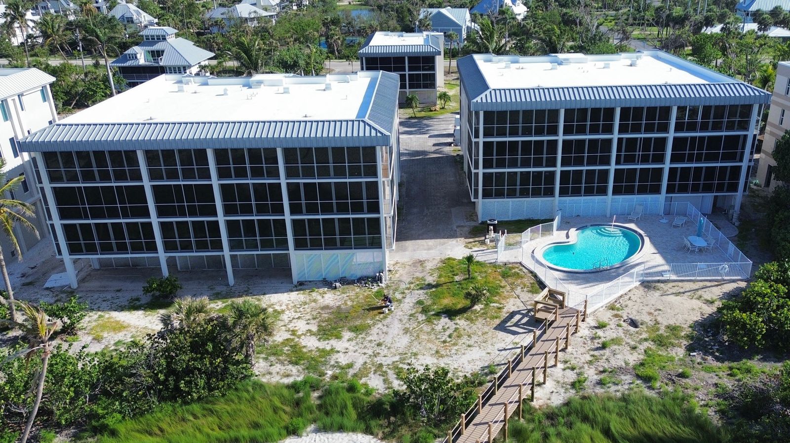 Commercial · Multi-building community